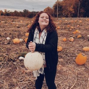 Meet your Posher, Danielle